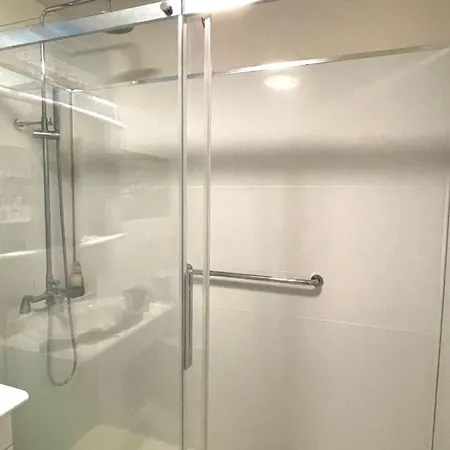 Apartament Grand T2 Plein Centre Historique Avec Ascenseur