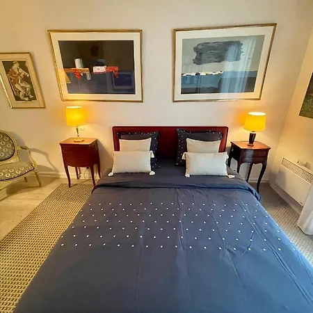 Apartament Grand T2 Plein Centre Historique Avec Ascenseur