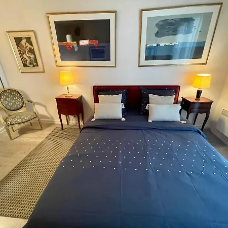 Grand T2 Plein Centre Historique Avec Ascenseur Apartmán *