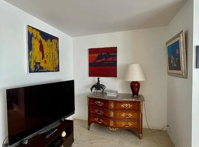 Grand T2 Plein Centre Historique Avec Ascenseur Apartmán *