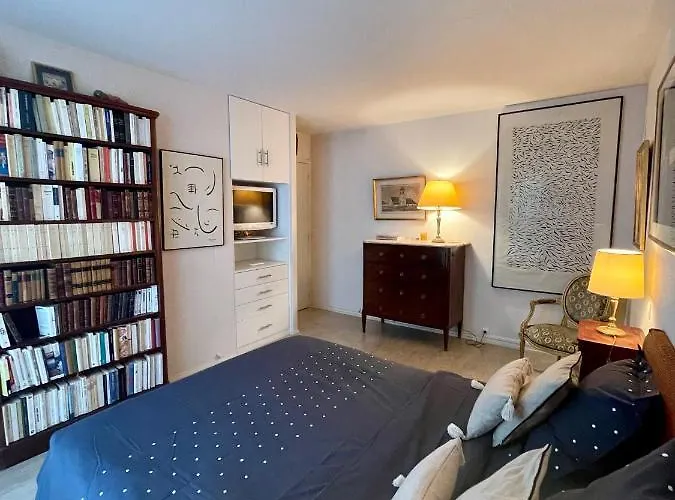 Grand T2 Plein Centre Historique Avec Ascenseur Saint-Jean-de-Luz