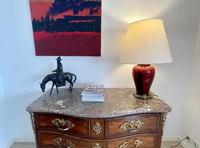 Grand T2 Plein Centre Historique Avec Ascenseur Saint-Jean-de-Luz