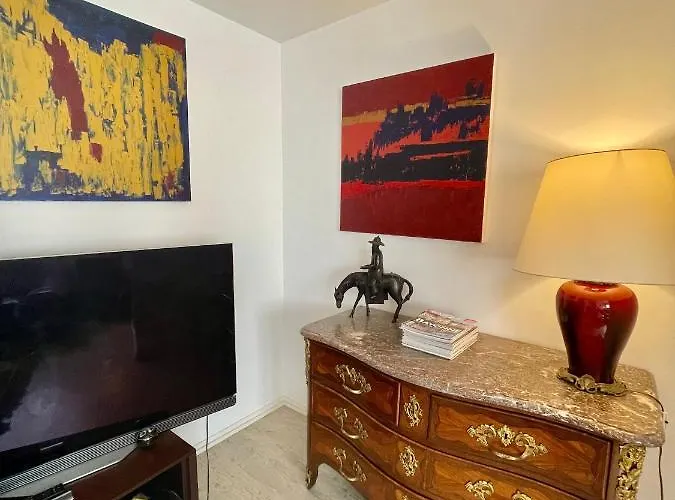 Apartmán Grand T2 Plein Centre Historique Avec Ascenseur Saint-Jean-de-Luz