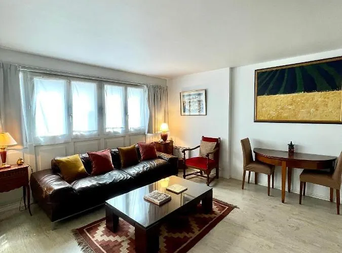 Apartmán Grand T2 Plein Centre Historique Avec Ascenseur *