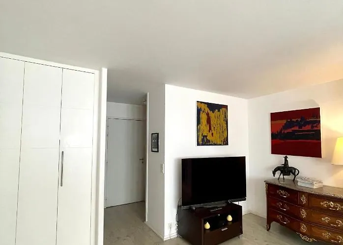 Grand T2 Plein Centre Historique Avec Ascenseur Apartmán *