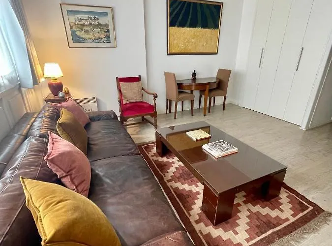 Apartmán Grand T2 Plein Centre Historique Avec Ascenseur