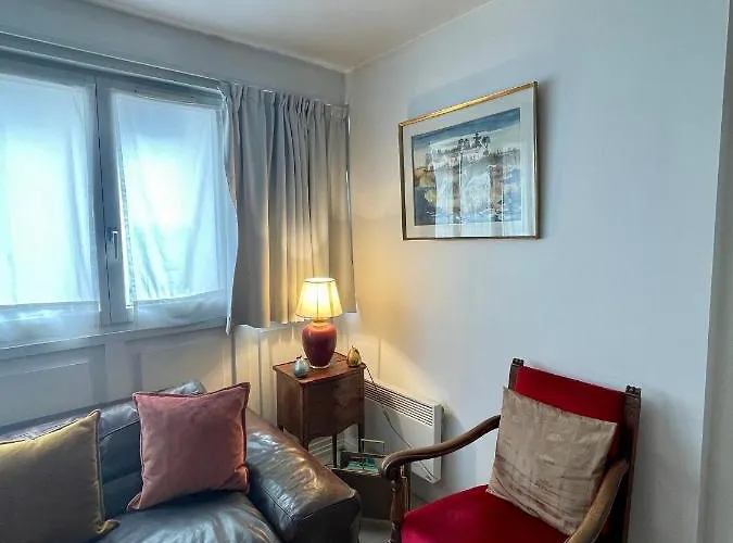 Grand T2 Plein Centre Historique Avec Ascenseur Daire