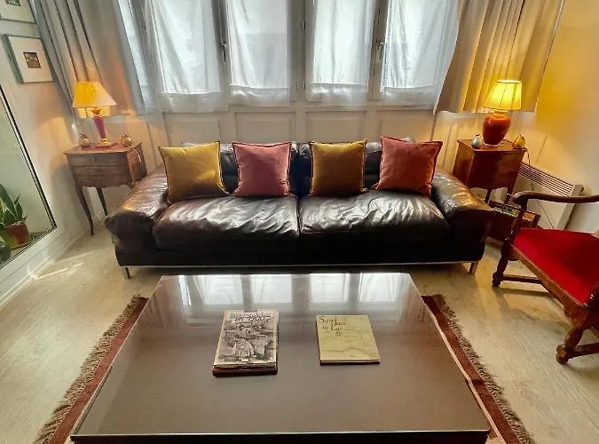 Apartmán Grand T2 Plein Centre Historique Avec Ascenseur